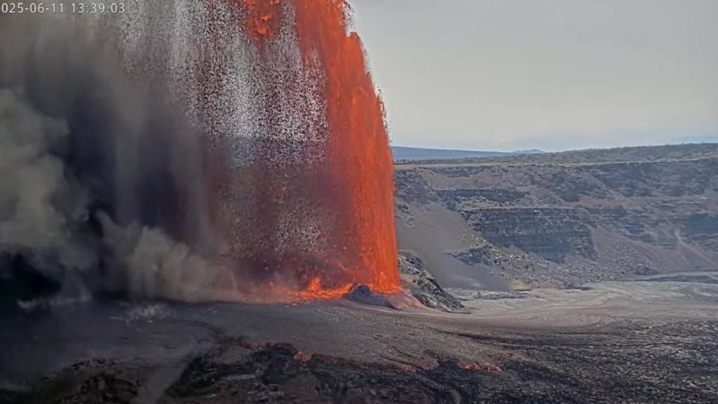 KIlauea lava fountains have been reaching more than 300 feet high during the latest eruption that began at 11:57 a.m. on June 11, 2025. (Screenshot: USGS live cam)